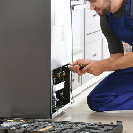 Winton-Appliance-Repair-Men-image_11